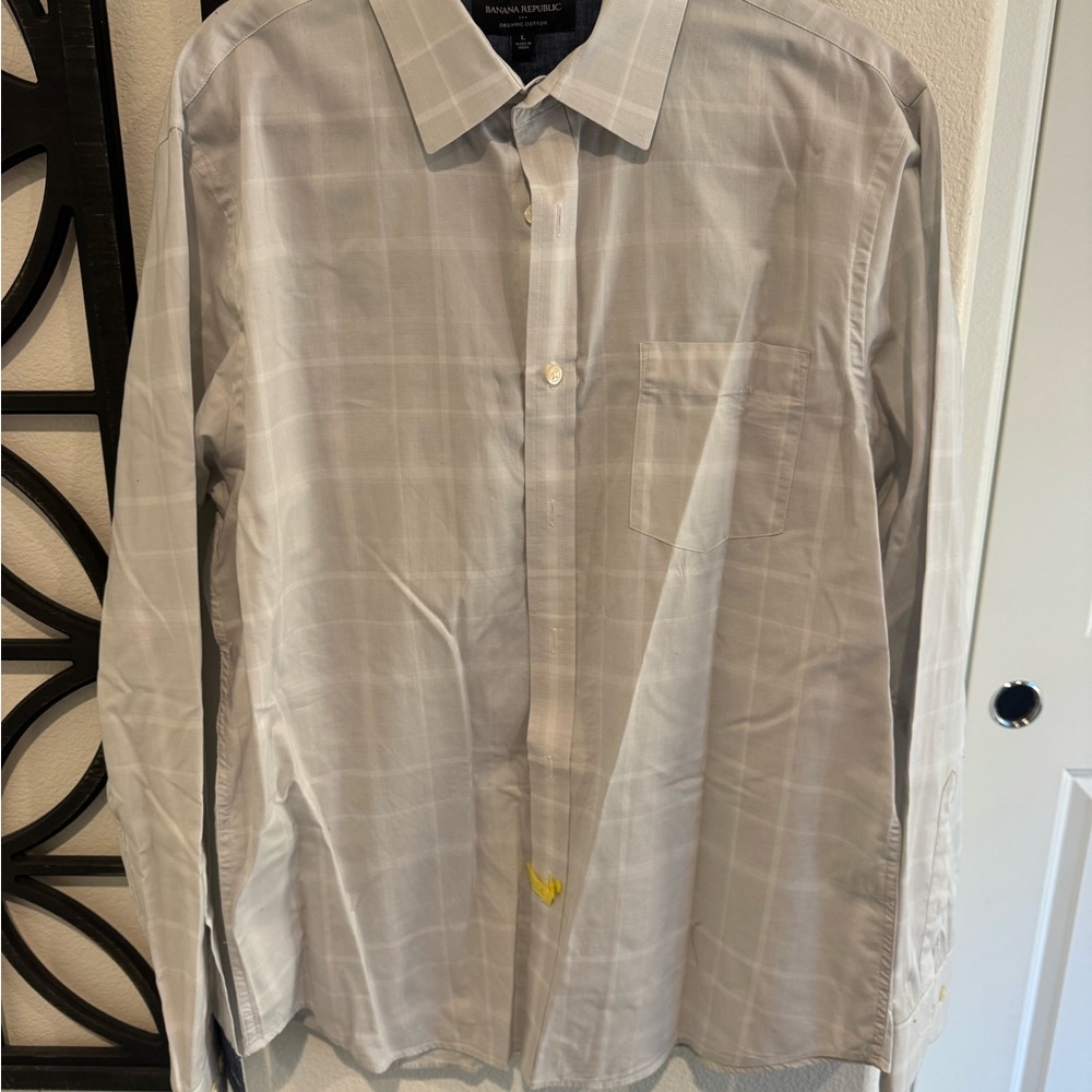 Banana Republic Men's Light Gray Windowpane Dress Shirt Medium